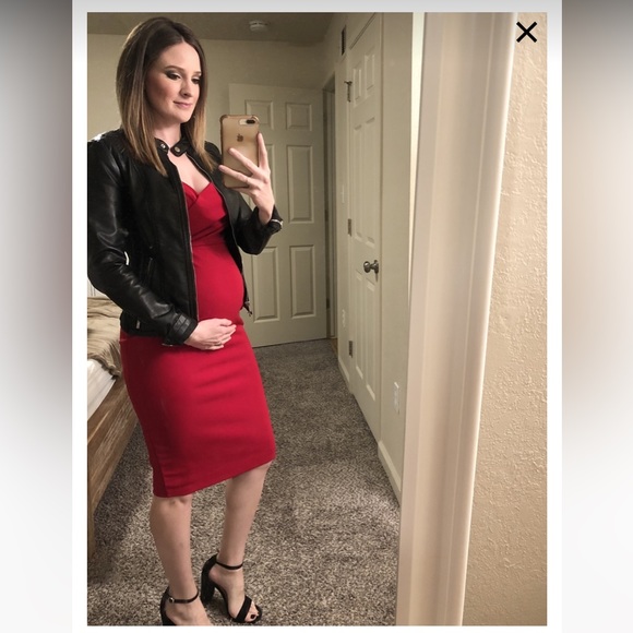Red Solid Off Shoulder Maternity Fitted Dress - Picture 6 of 10